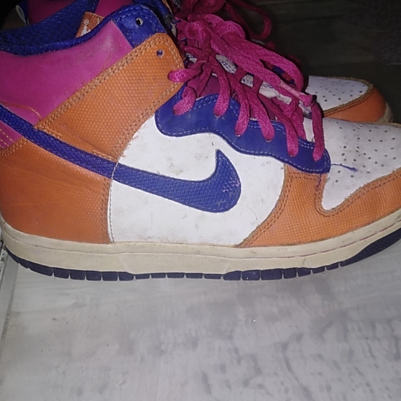 Colourful Nike high top - Picture 2 of 3